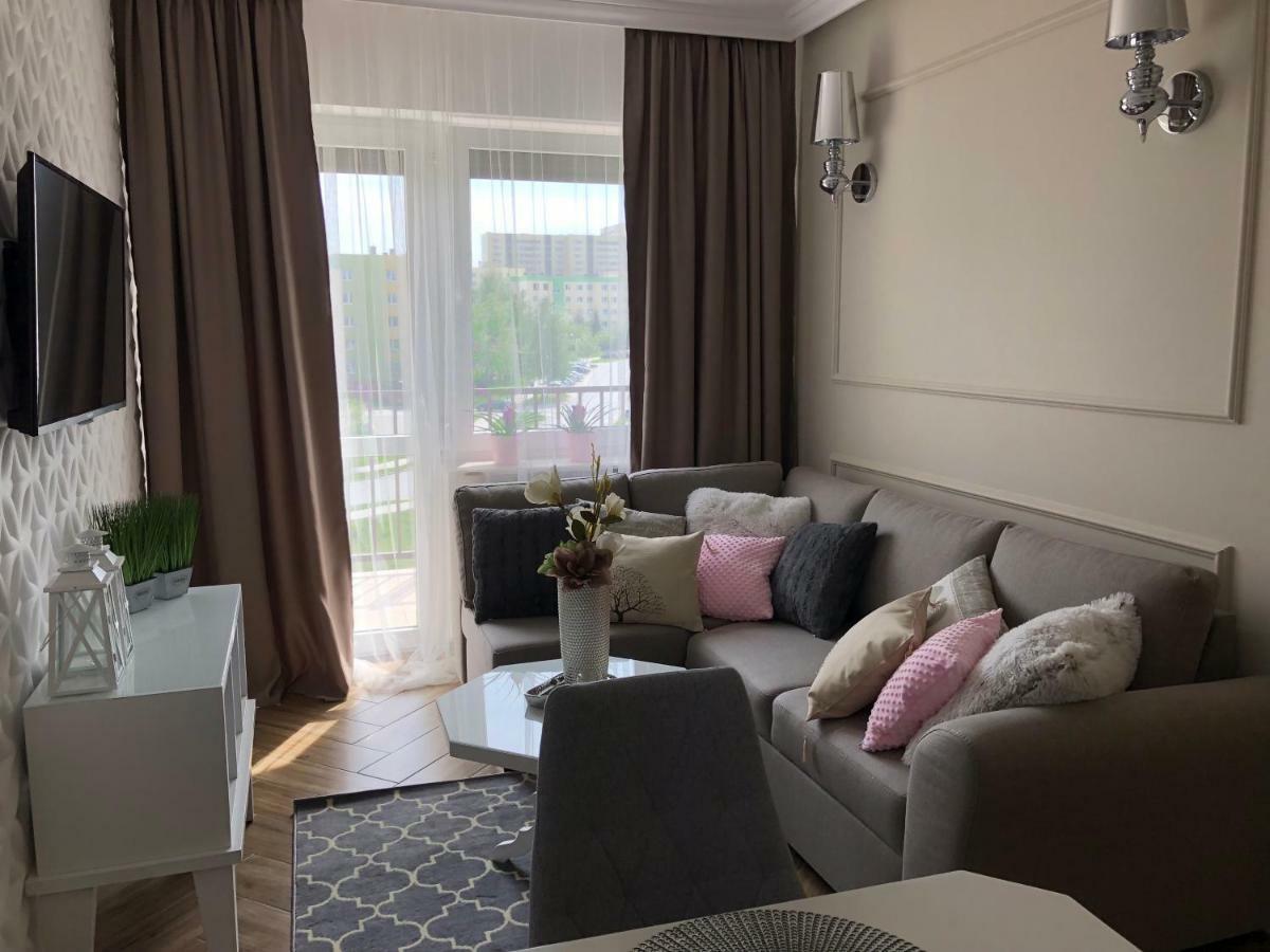 Family & Business Elegant Apartments Ul Warszawska - 2 Bedroom, Balcony, Parking Kielce Exterior foto